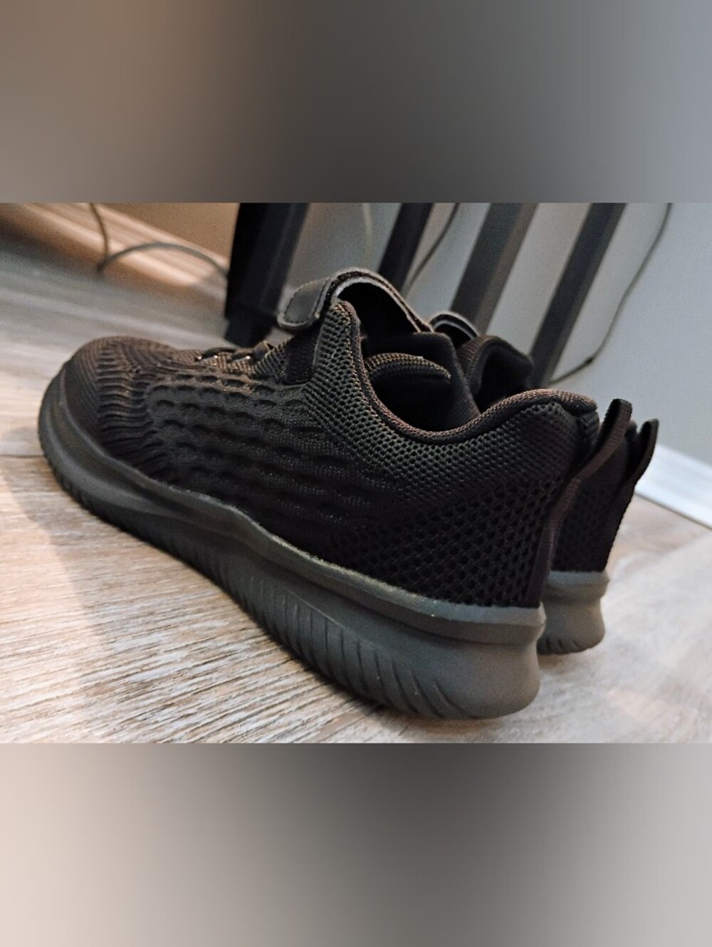 Kids Non-Slip Lightweight Running Breathable Sneakers - Picture 2 of 15